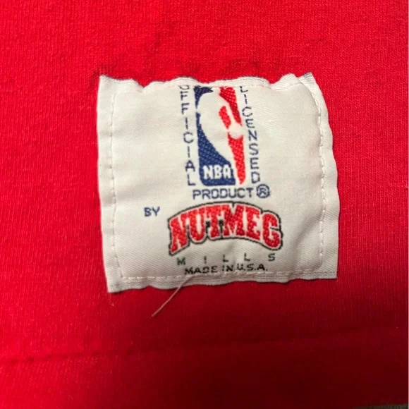 Vintage 90s Nutmeg Michael Jordan Chicago Bulls Tank Top - Picture 6 of 7